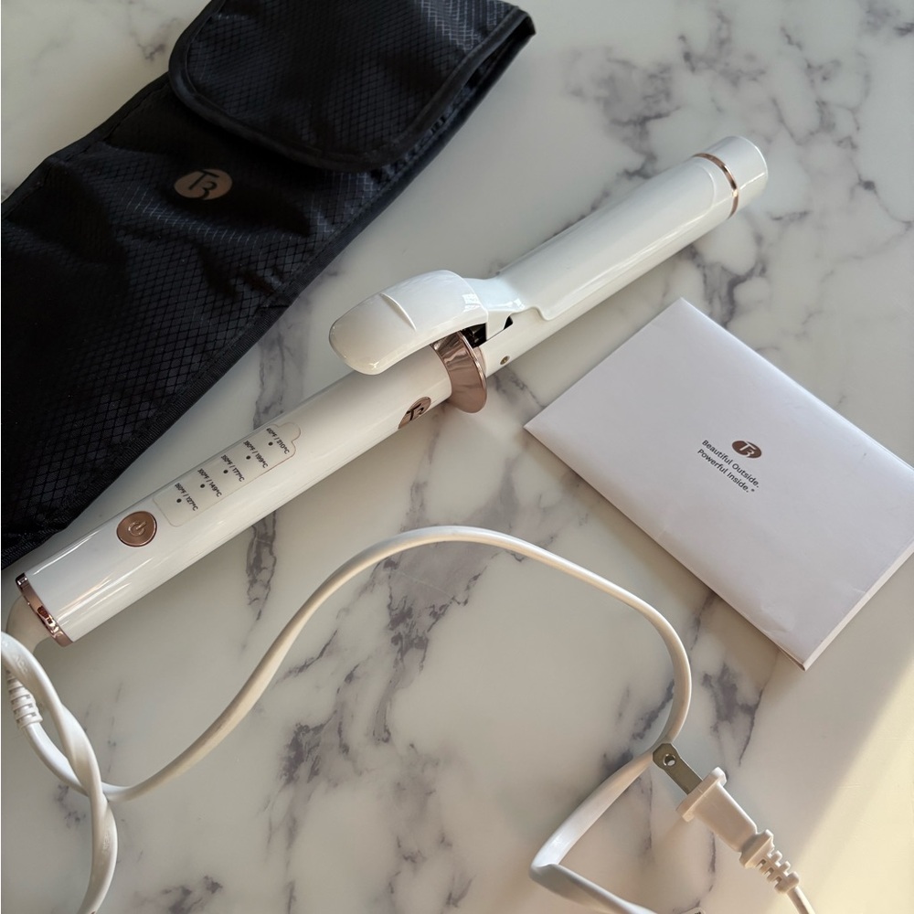 T3 Twirl Ceramic White and Rose Gold 1 1/4 professional curling iron
